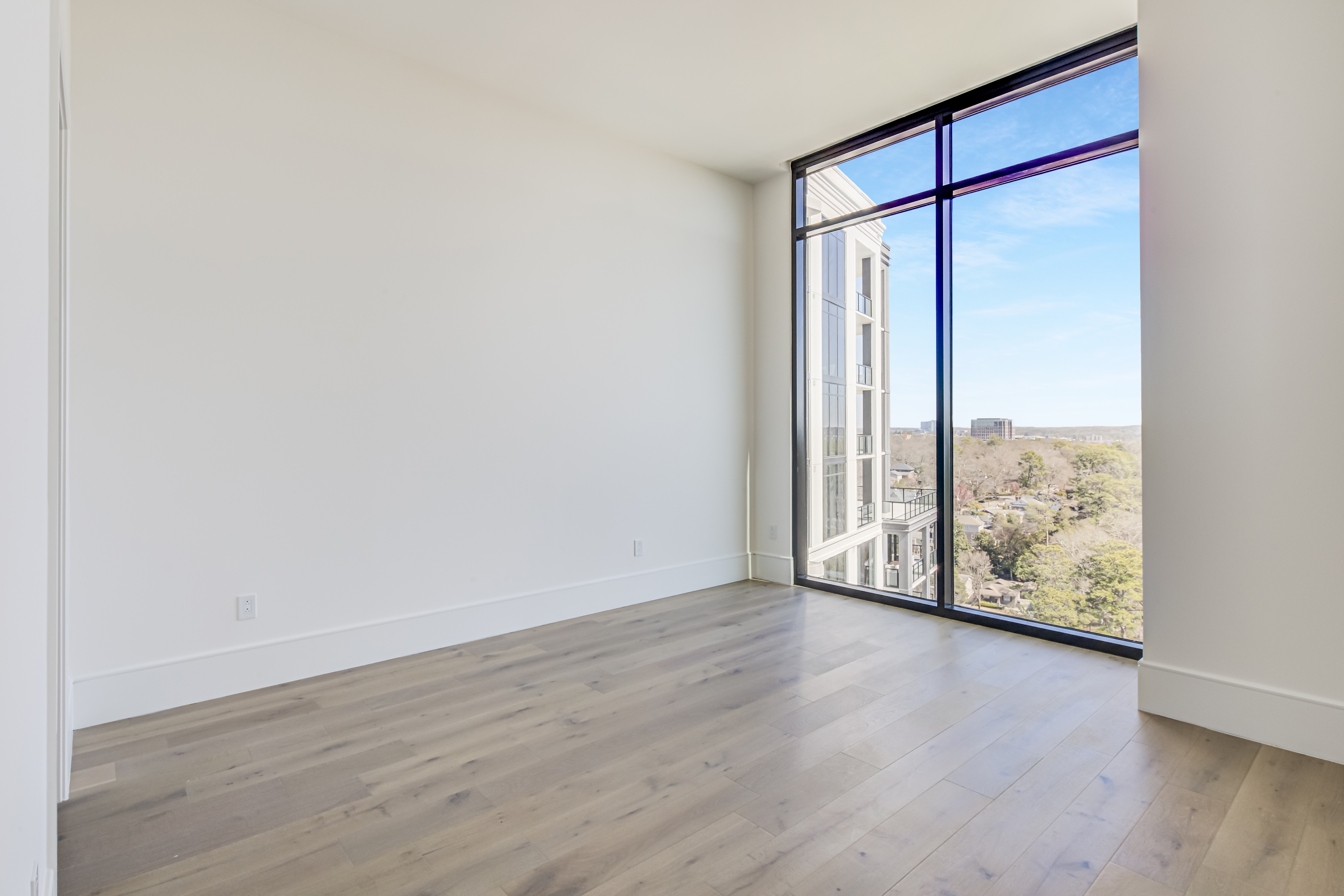 2425 Peachtree Road Northeast, Unit 1605 Atlanta, GA 30305 - Photo 15 of 31 Gallery Image 15