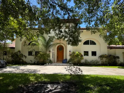 $5,785,000 | 6600 Southwest 111th Street, Pinecrest, FL 33156