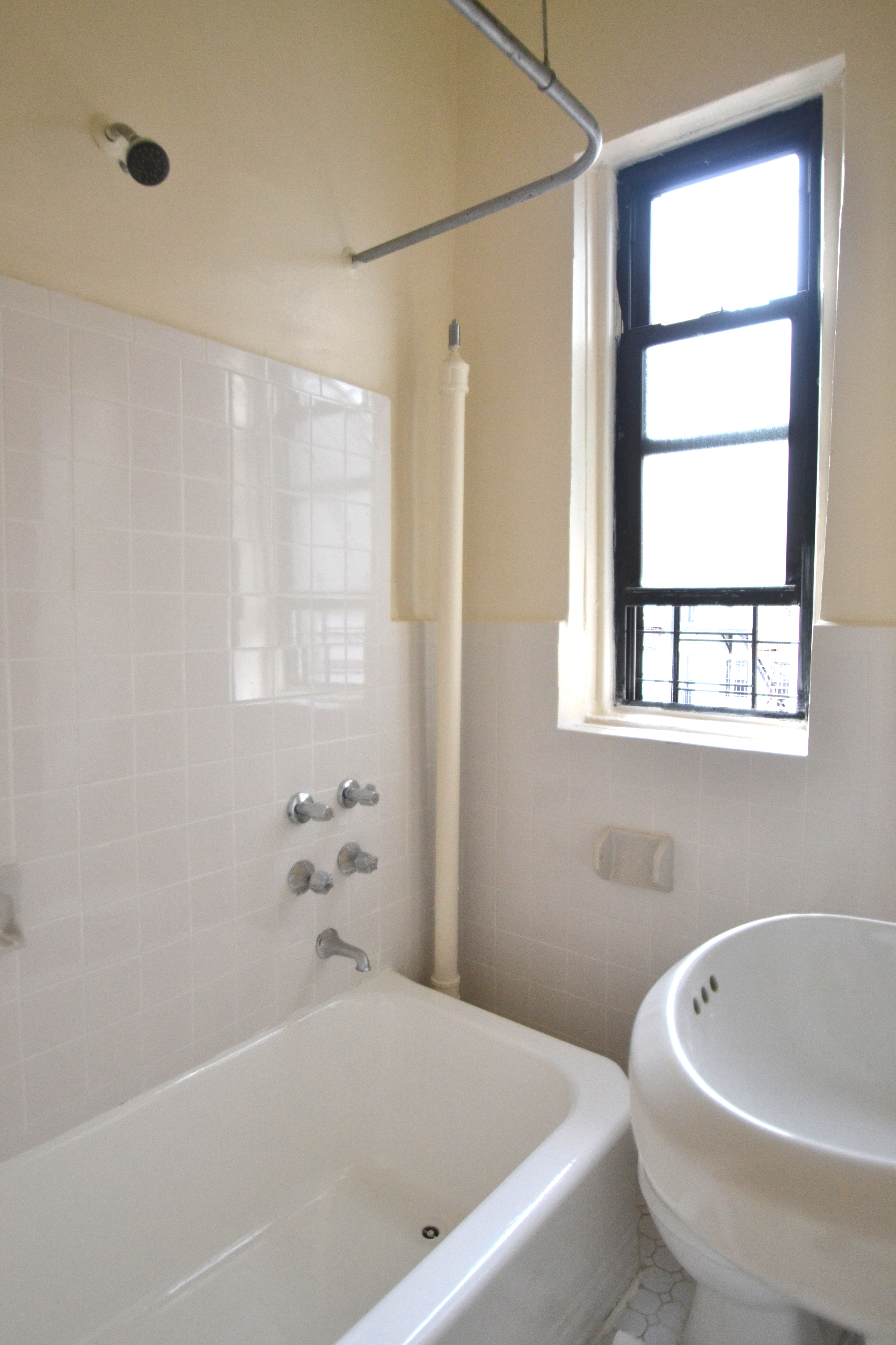 274 West 119th Street, Unit 4D Manhattan, NY 10026 - Photo 5 of 6