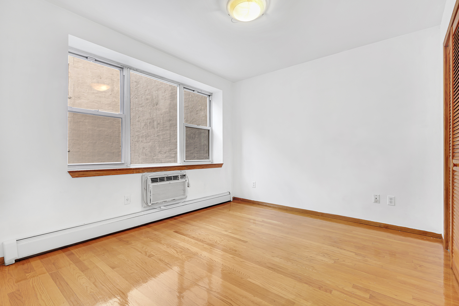 30 Rutgers Street, Unit 4B Manhattan, NY 10002 - Photo 6 of 11 Gallery Image 6
