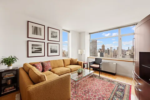 $1,200,000 | 1760 2nd Avenue, Unit 32B | Upper East Side