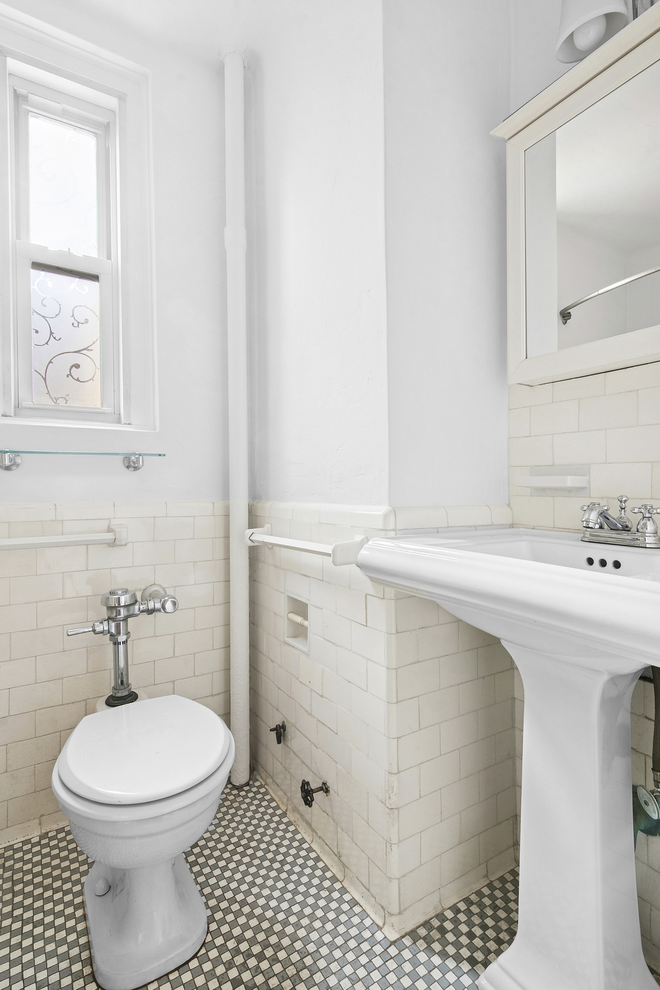 70 Remsen Street, Unit 9D Brooklyn, NY 11201 - Photo 9 of 10