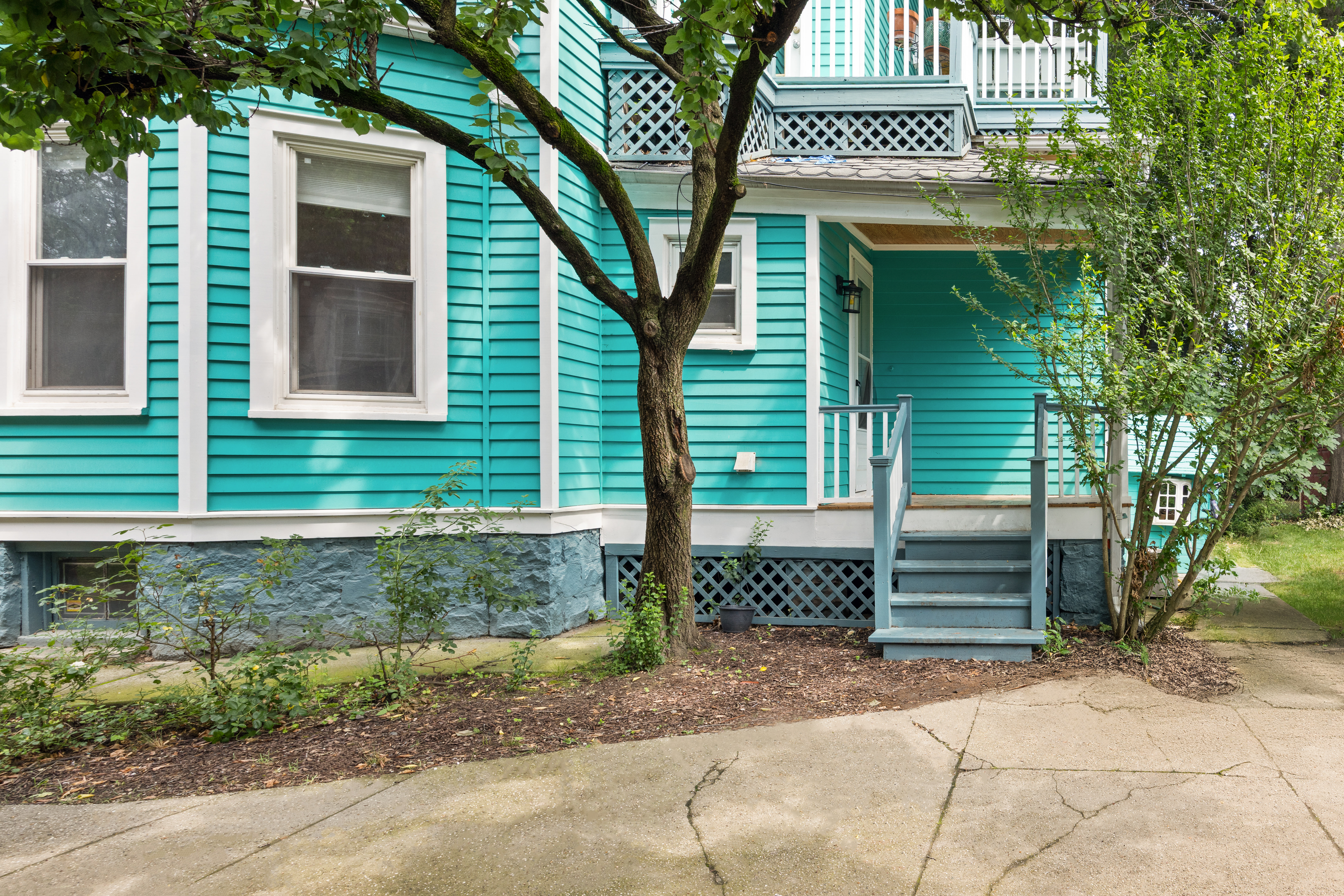 215 Stratford Road, Unit 1 Brooklyn, NY 11218 - Photo 6 of 9 a front view of a house