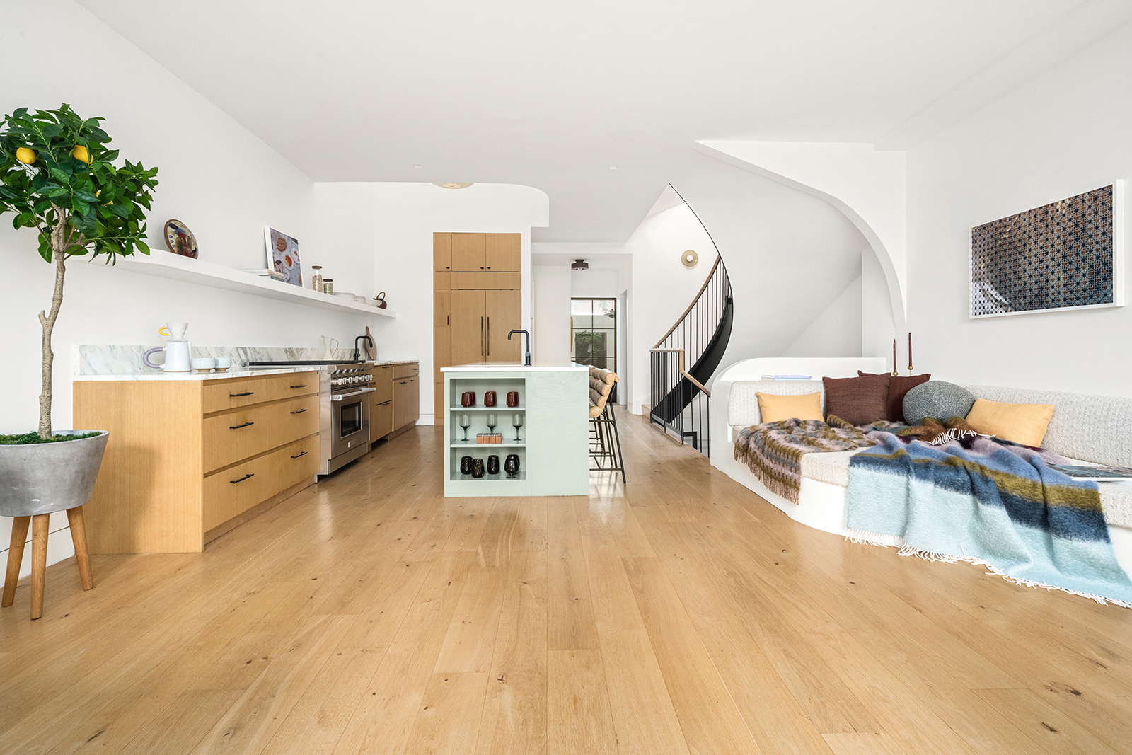 96 Franklin Street Brooklyn, NY 11222 - Photo 6 of 27 Gallery Image 6