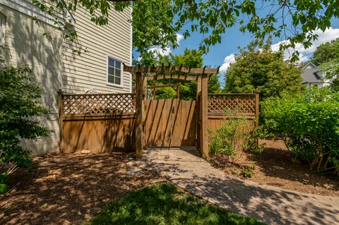 $2,100,000 | 4845 Little Falls Road, Arlington, VA 22207