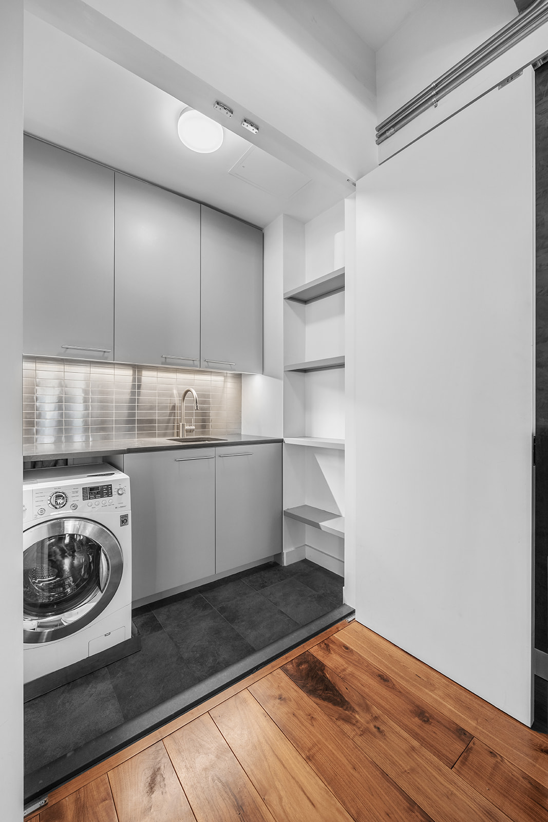 360 West 36th Street, Unit 2NE Manhattan, NY 10018 - Photo 9 of 13
