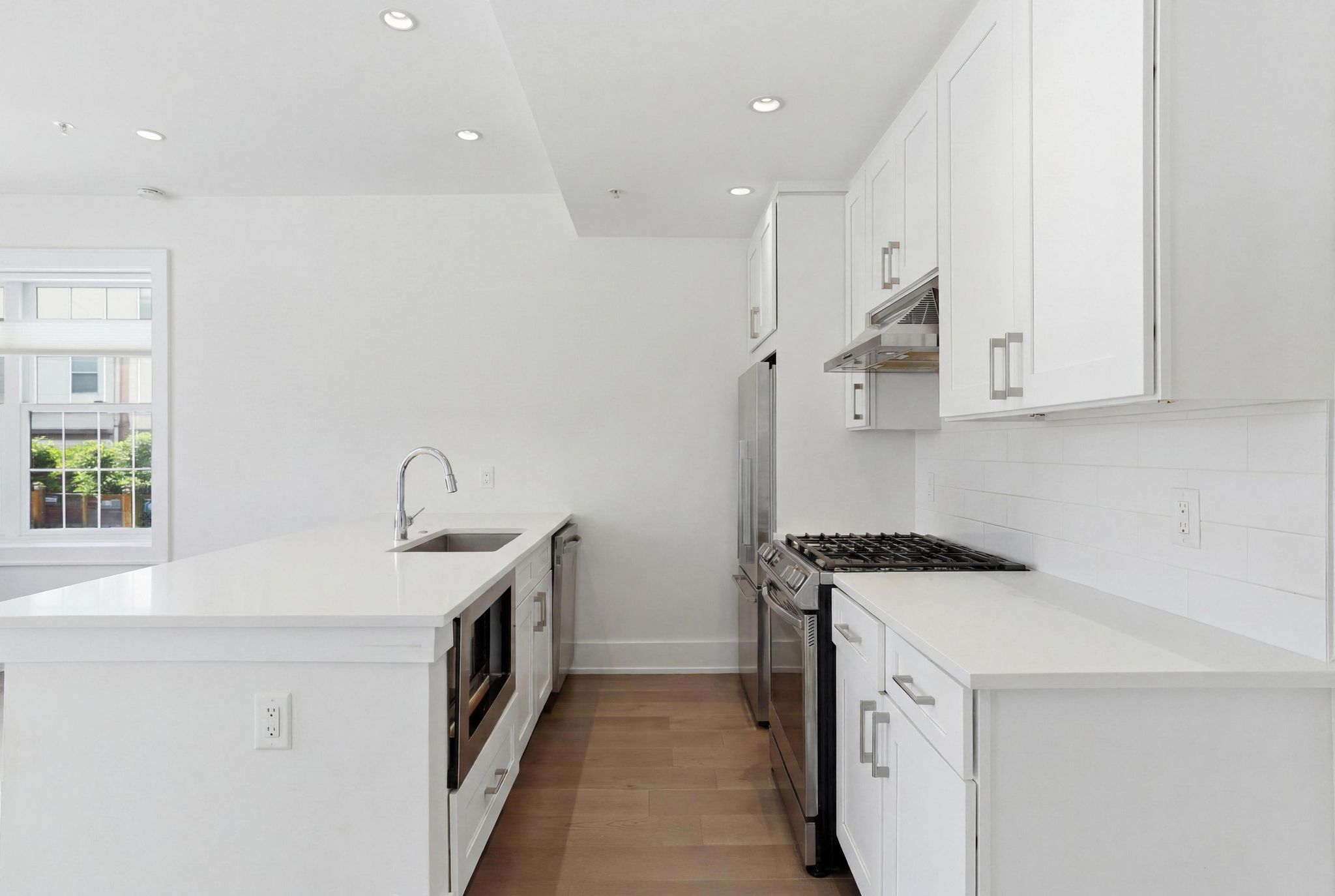 16 17th Street Northeast, Unit 121 Washington, DC 20002 - Photo 3 of 11