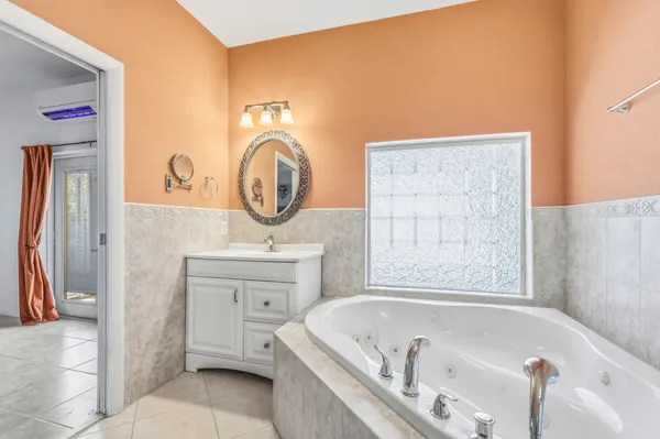 $460,000 | 1202 Southeast Madison Avenue, Stuart, FL 34996