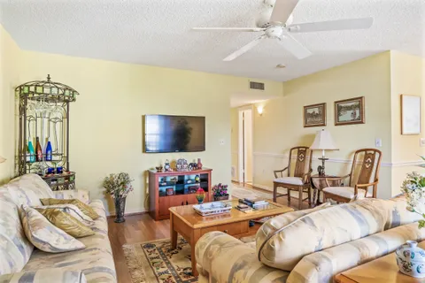 $285,000 | 5400 Highway A1a, Unit H24, Vero Beach, FL 32963