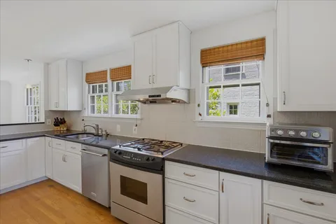 $2,200,000 | 2920 Garfield Terrace Northwest, Washington, DC 20008