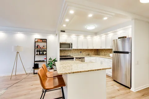 $370,000 | 110 East Delaware Place, Unit 1402, Chicago, IL 60611