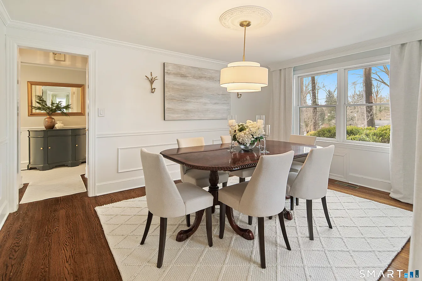 9 Point O Woods Road South Darien, CT 06820 - Photo 10 of 39