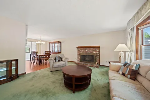 Contact Agent | Address Upon Request, Sharon, MA 02067