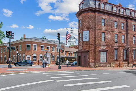 $690,000 | 5 Park Place, Unit 311, Annapolis, MD 21401