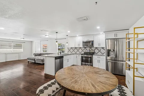 $330,000 | 1202 East Annie Street, Tampa, FL 33612