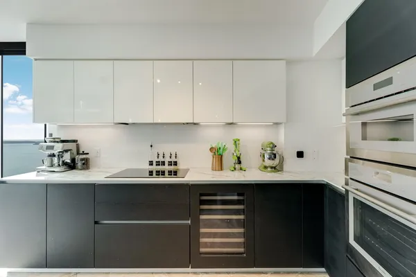 $7,775 | 335 South Biscayne Boulevard, Unit 2609, Miami, FL 33131