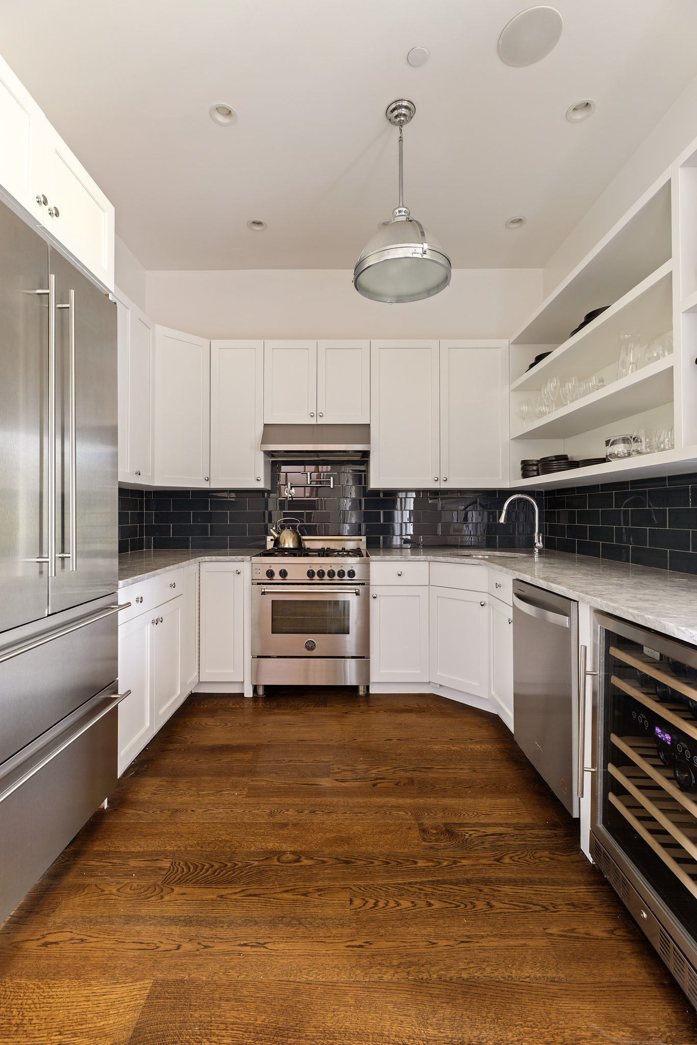 241 Carroll Street, Unit 4 Brooklyn, NY 11231 - Photo 4 of 16