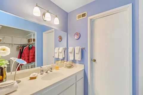$879,000 | 8 Elf Owl Court, Novato, CA 94949