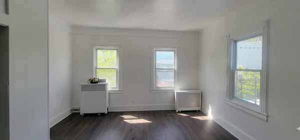 $2,100 | 5910 Riverdale Avenue, Unit 3 | North Riverdale
