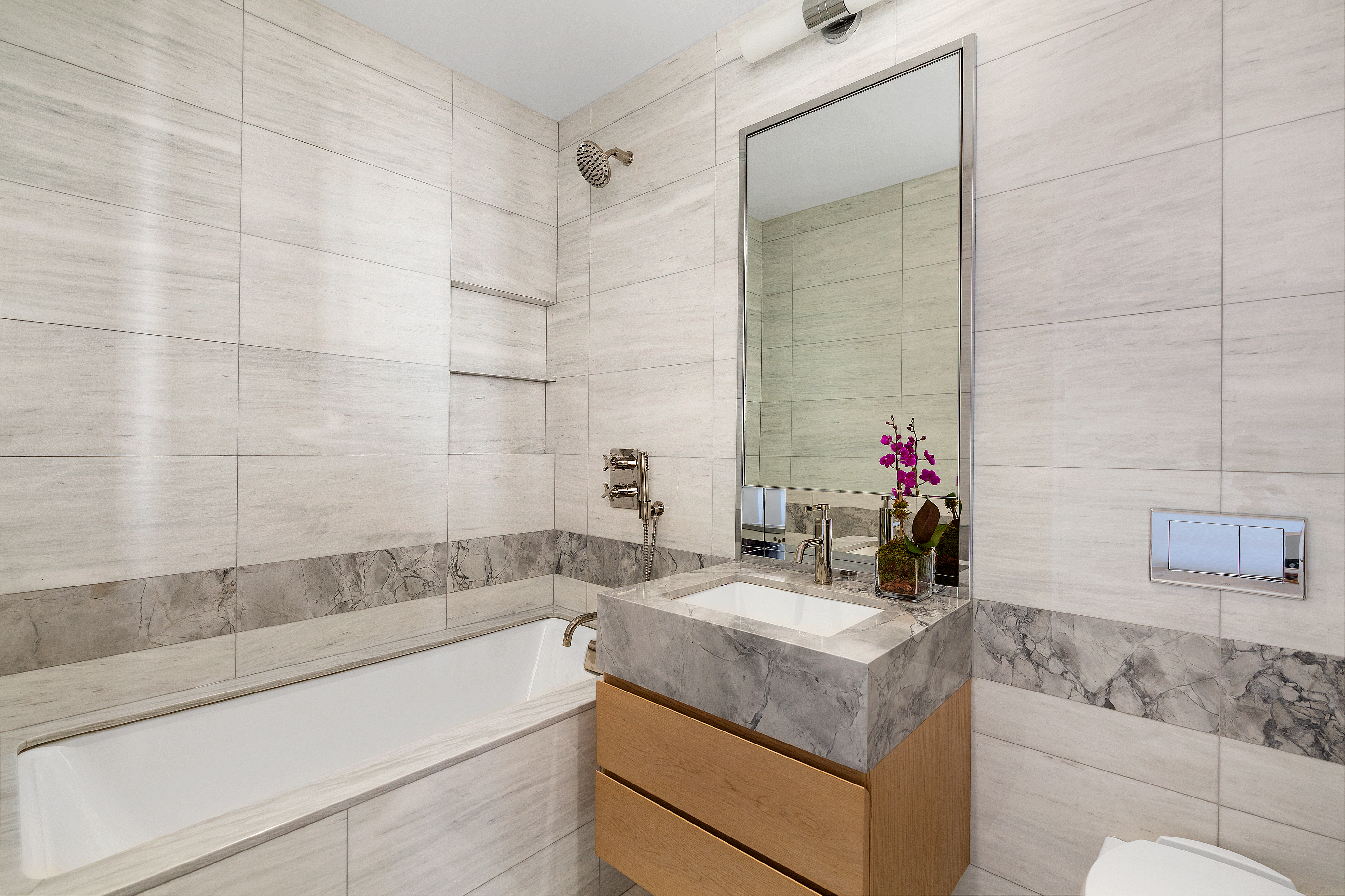 60 East 86th Street, Unit 16 Manhattan, NY 10028 - Photo 8 of 14