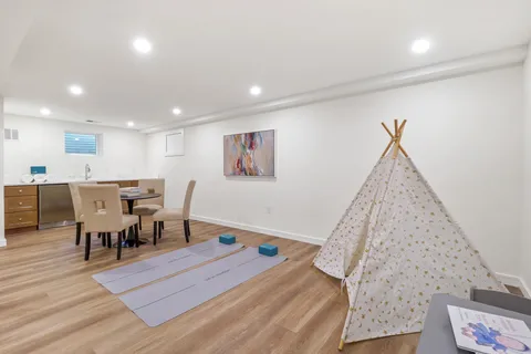 $3,299,000 | 7301 Marbury Road, Bethesda, MD 20817