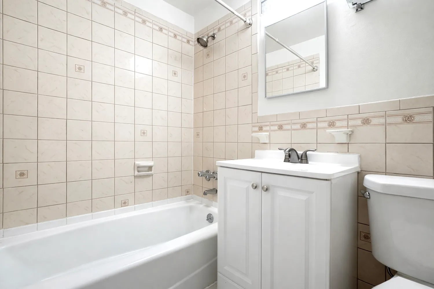 $2,750 | 173 Stuyvesant Avenue, Unit 1 | Bedford-Stuyvesant