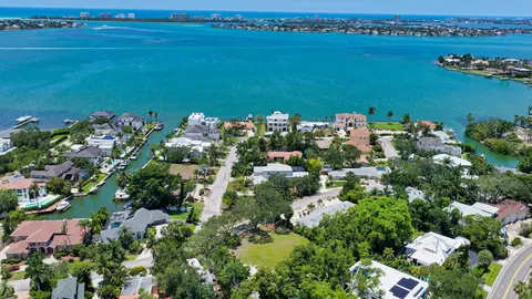 $1,495,000 | 2155 Oriole Drive, Sarasota, FL 34239