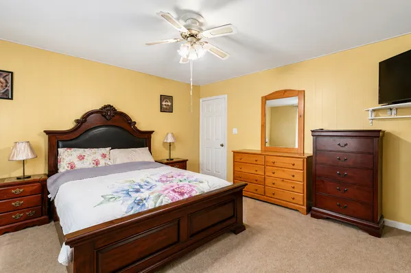 $950,000 | 186-01 Nashville Boulevard | St. Albans