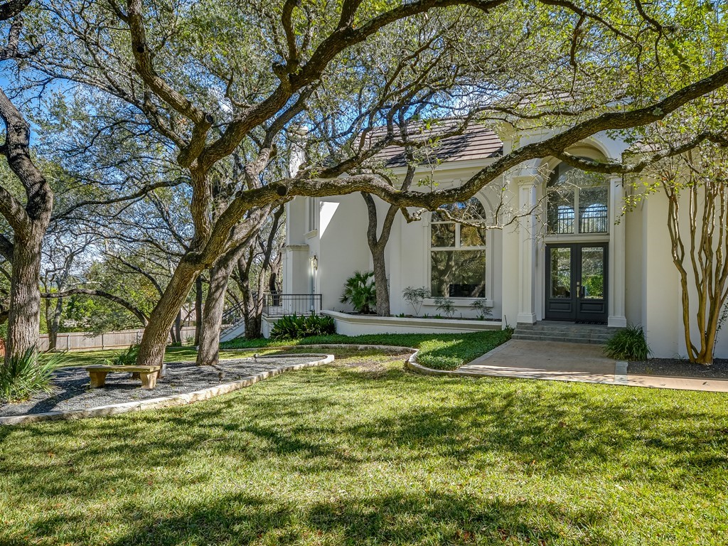 3801 Cassava Drive Austin, TX 78746 - Photo 3 of 31