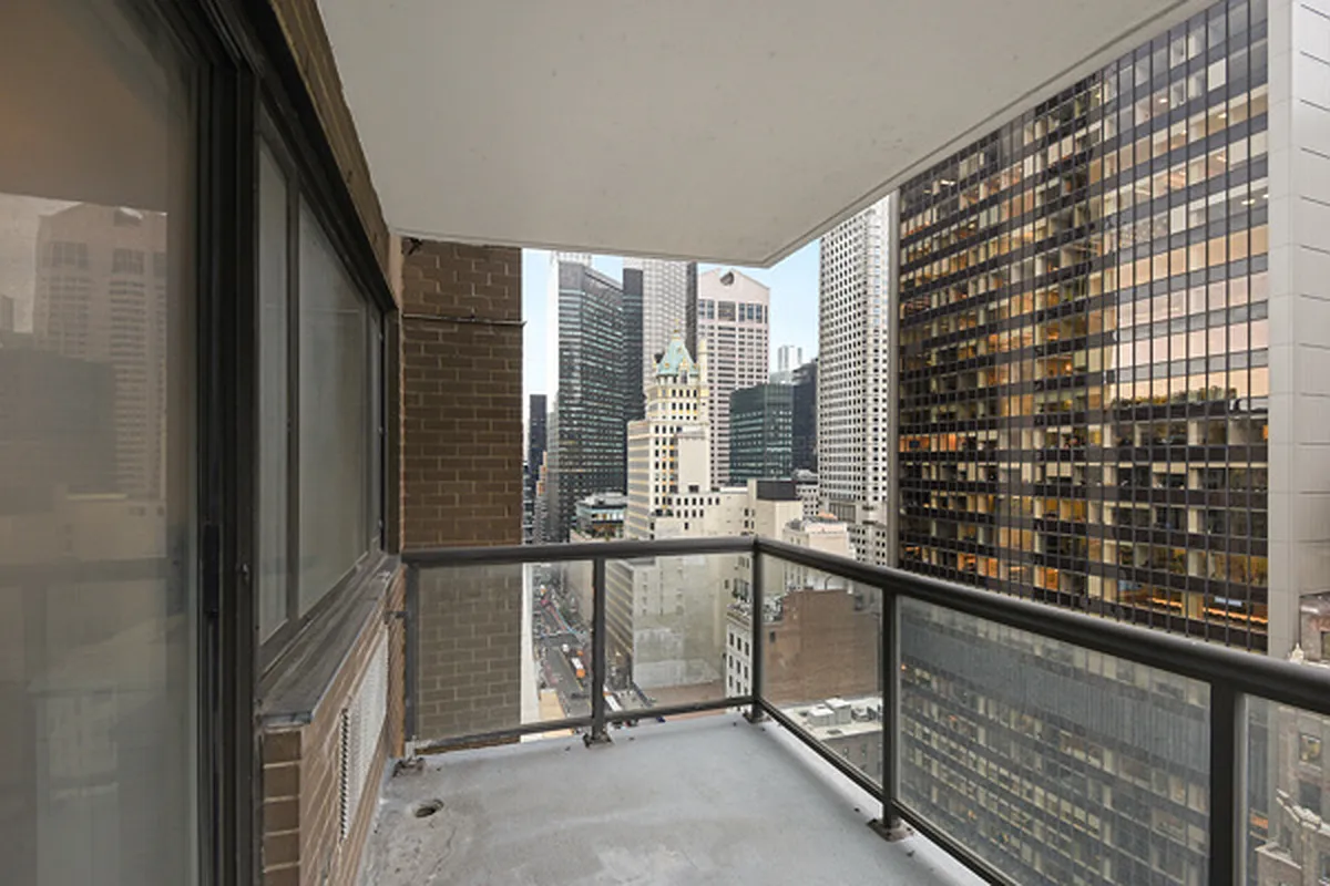 58 West 58th Street, Unit 25E Manhattan, NY 10019 - Photo 6 of 16