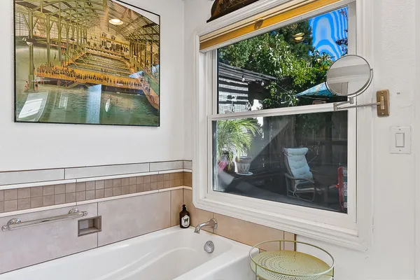 Contact Agent | 914 West 6th Street, Benicia, CA 94510