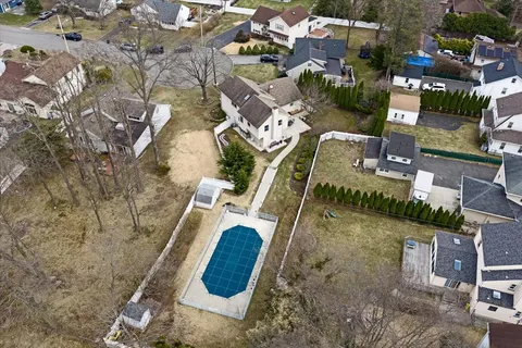 $899,000 | 40 Catherine Court, Cedar Grove, NJ 07009