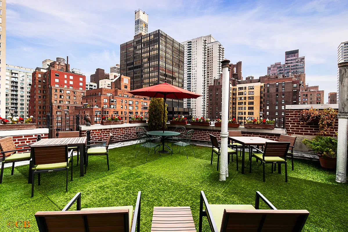 321 East 54th Street, Unit 10J Manhattan, NY 10022 - Photo 5 of 8