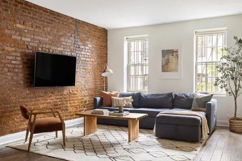 $1,850,000 | 65 Montague Street, Unit 1A | Brooklyn Heights