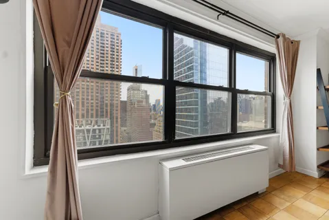 $775,000 | 160 West End Avenue, Unit 26U | Upper West Side