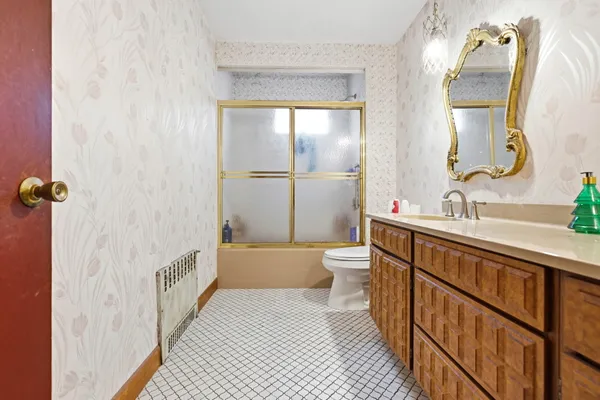 Contact Agent | 55 Winthrop Street, Everett, MA 02149