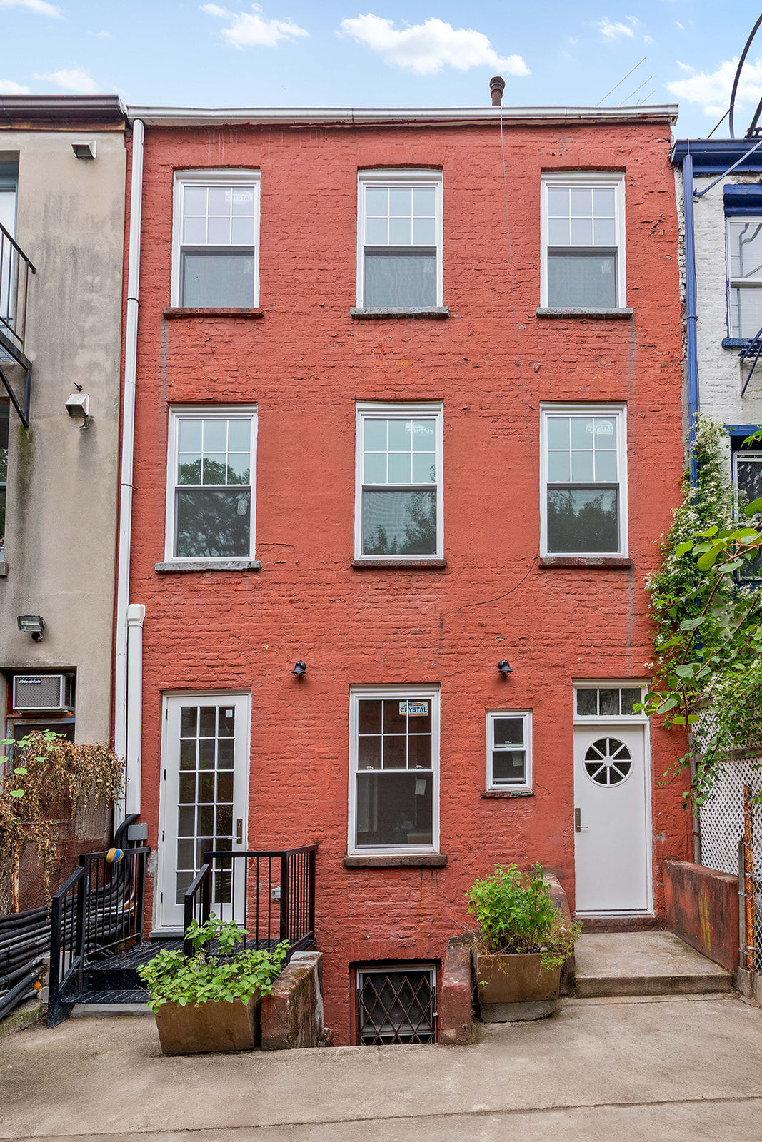 69 Hudson Avenue, Unit HSE Brooklyn, NY 11201 - Photo 9 of 20 front view of a building