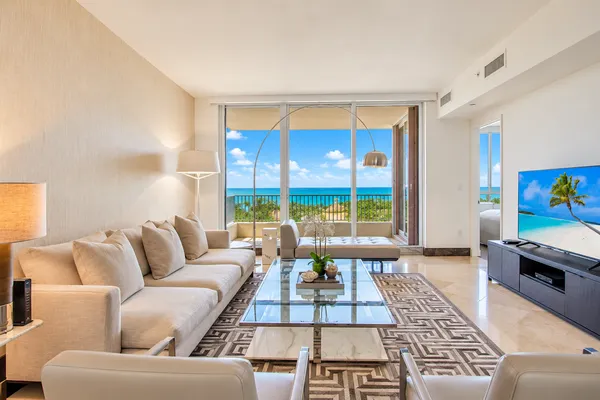 $4,550,000 | 785 Crandon Boulevard, Unit 804, Key Biscayne, FL 33149