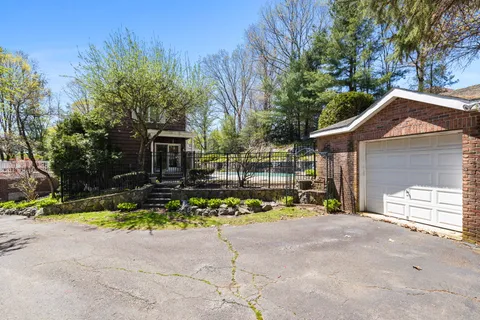 Contact Agent | 187 High Street, Winchester, MA 01890