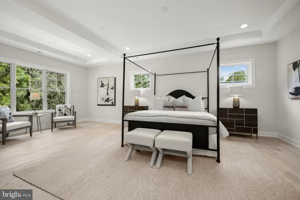 $2,770,000 | 5104 Fairglen Lane, Chevy Chase, MD 20815