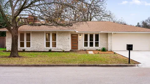 $749,000 | 3101 Val Drive, Austin, TX 78723