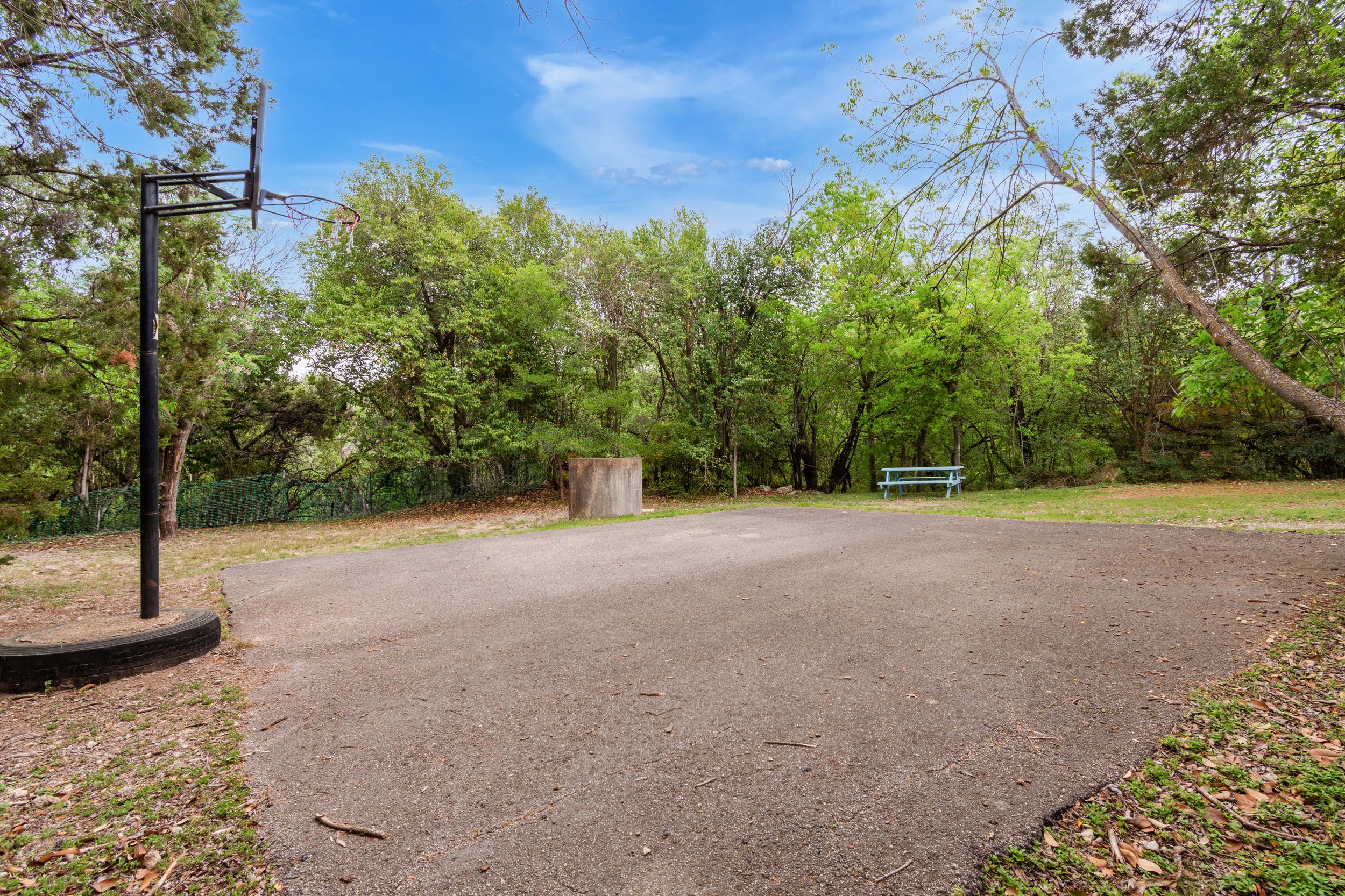 3601 Las Colinas Drive, Unit C Austin, TX 78731 - Photo 30 of 33 a view of outdoor space and yard