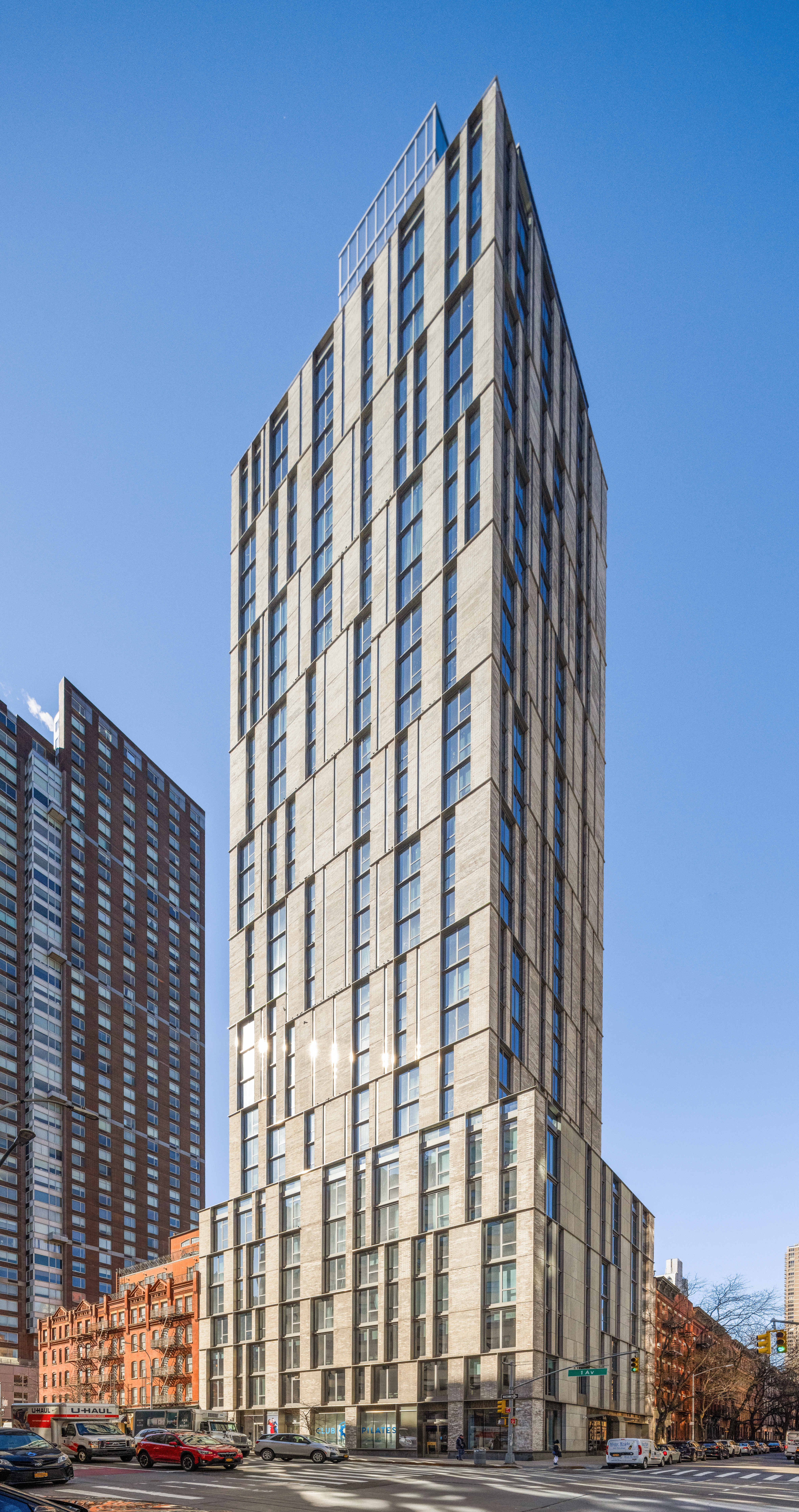 360 East 89th Street, Unit 29B Manhattan, NY 10128 - Photo 17 of 22 a view of a tall building