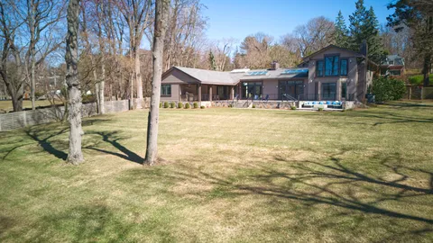 $5,000,000 | 30 Half Moon Lane, Unit Undisclosed, Irvington, NY 10533