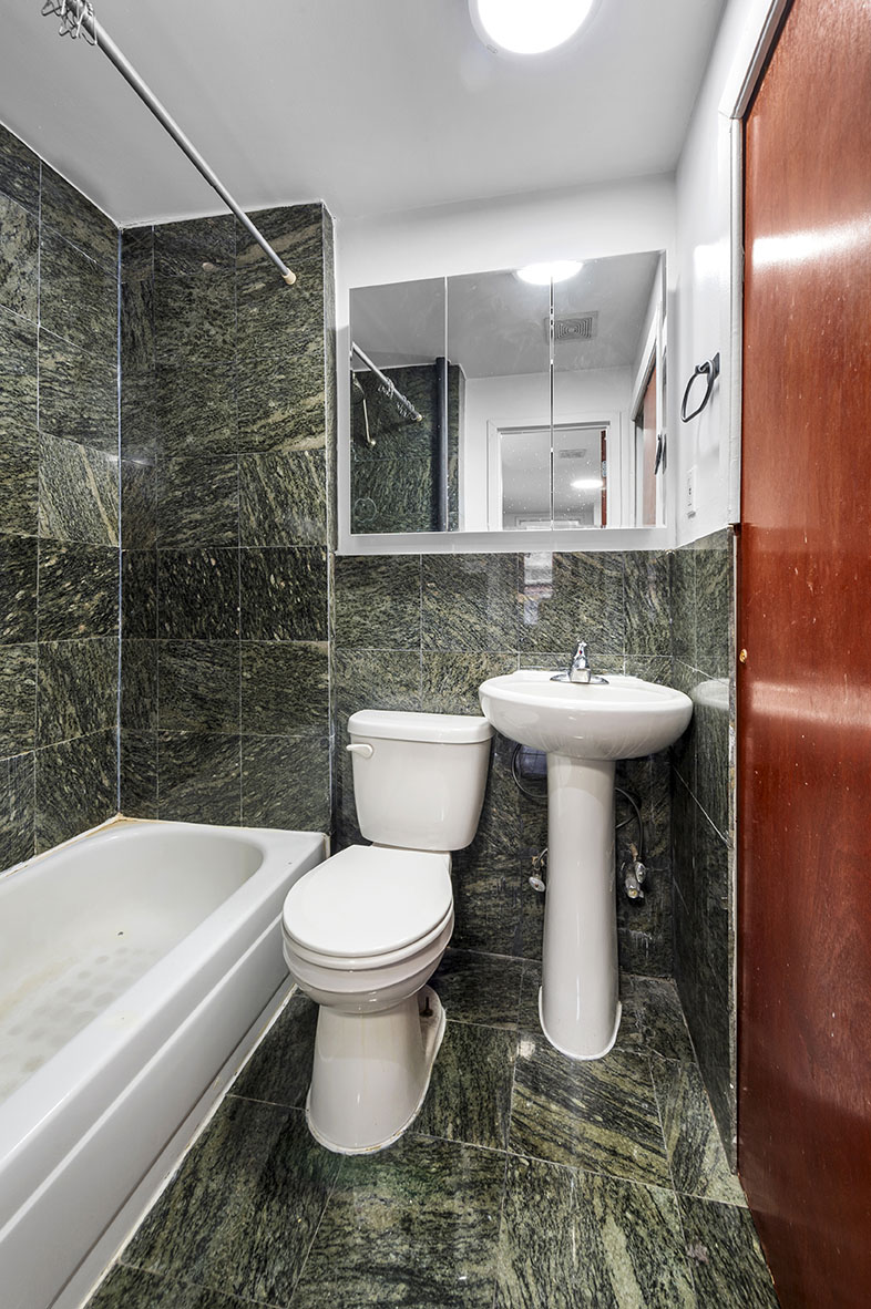 279 East Houston Street, Unit 1B Manhattan, NY 10002 - Photo 4 of 4