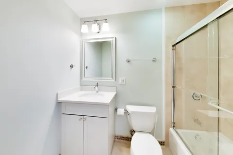 $750,000 | 1086 North Paulina Street, Unit B, Chicago, IL 60622