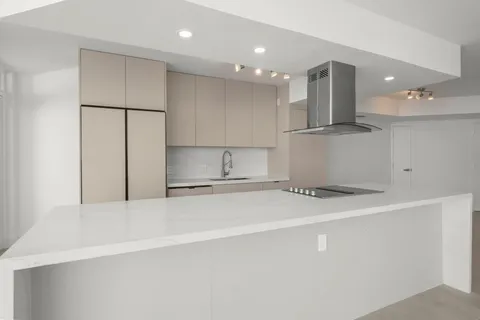 $1,190,000 | 6301 Collins Avenue, Unit 2307, Miami Beach, FL 33141
