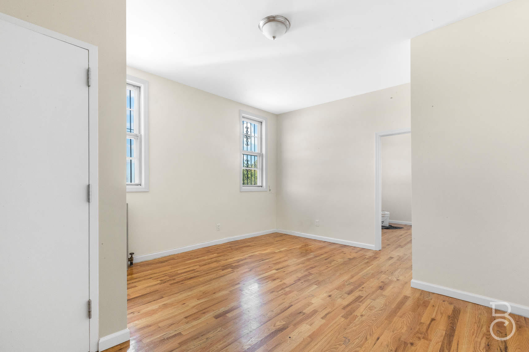 20-12 29th Street Queens, NY 11105 - Photo 11 of 18