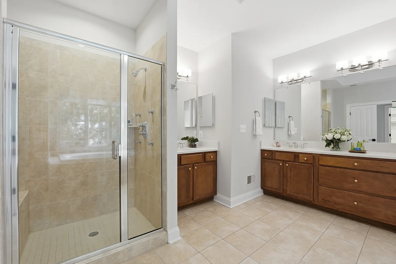 9153 Riesley Lane Vienna, VA 22182 - Photo 57 of 108
