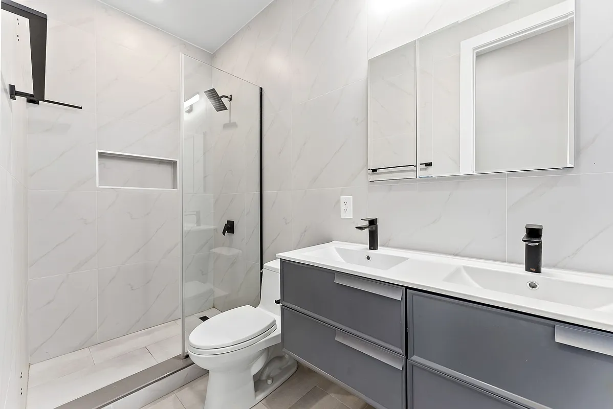 174 Meserole Street, Unit 2R Brooklyn, NY 11206 - Photo 8 of 10